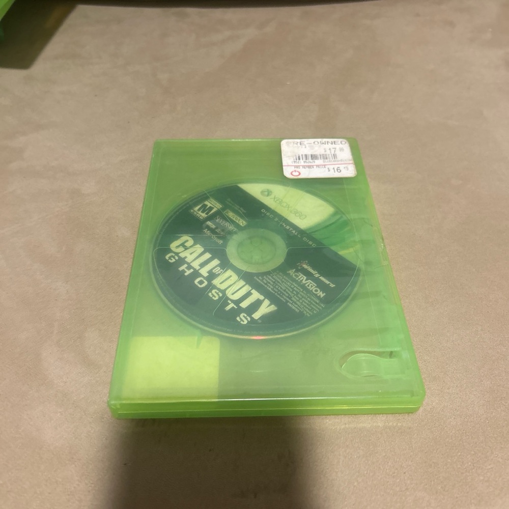 Call of Duty: Ghosts Xbox 360 Game (Green Case)